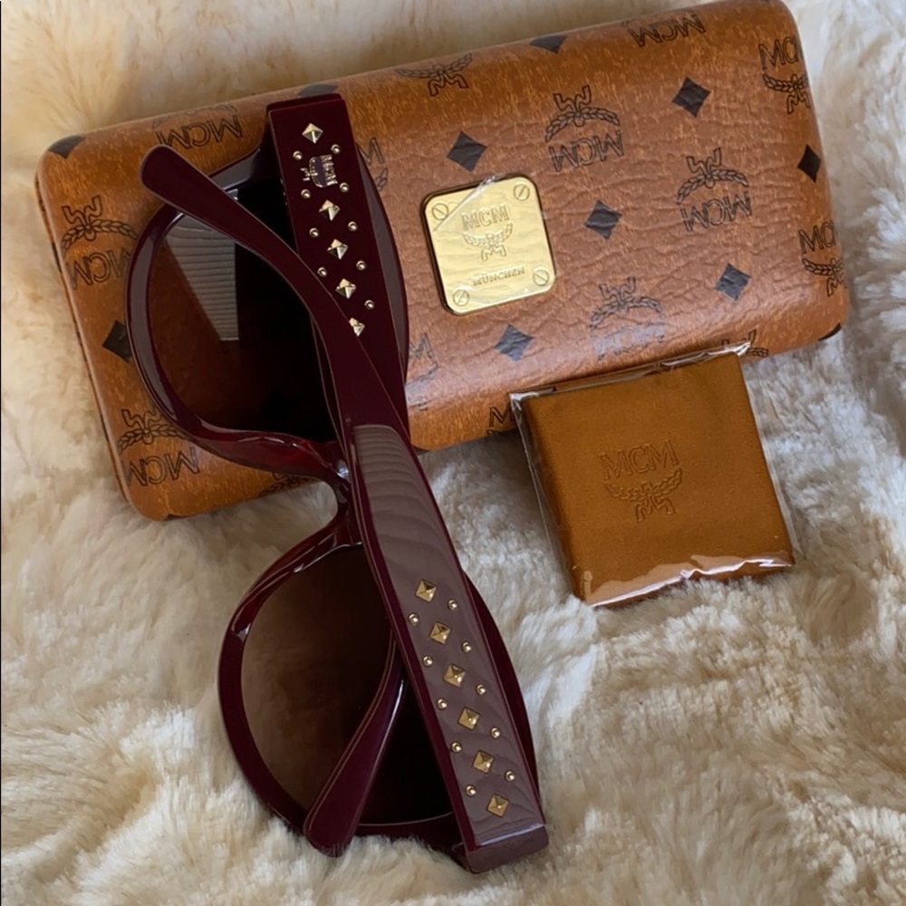 MCM 57mm Teacup Sunglasses - Picture 3 of 16